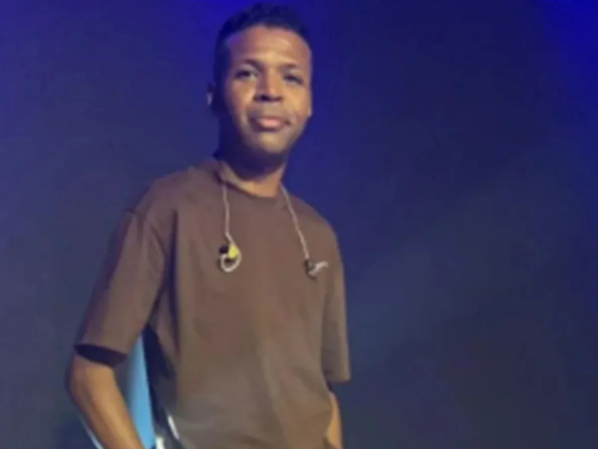 Diogo Nascimento começou a cantar em igrejas aos 10 anos e construiu uma carreira como cantor gospel e professor de música.