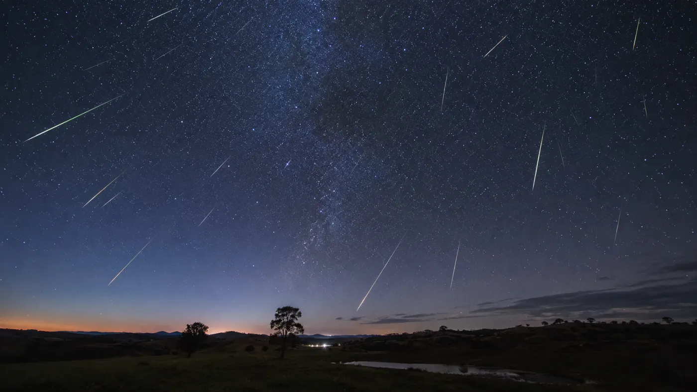 Chuva de meteoros Perseidas atinge o pico na madrugada desta quinta-feira (13).