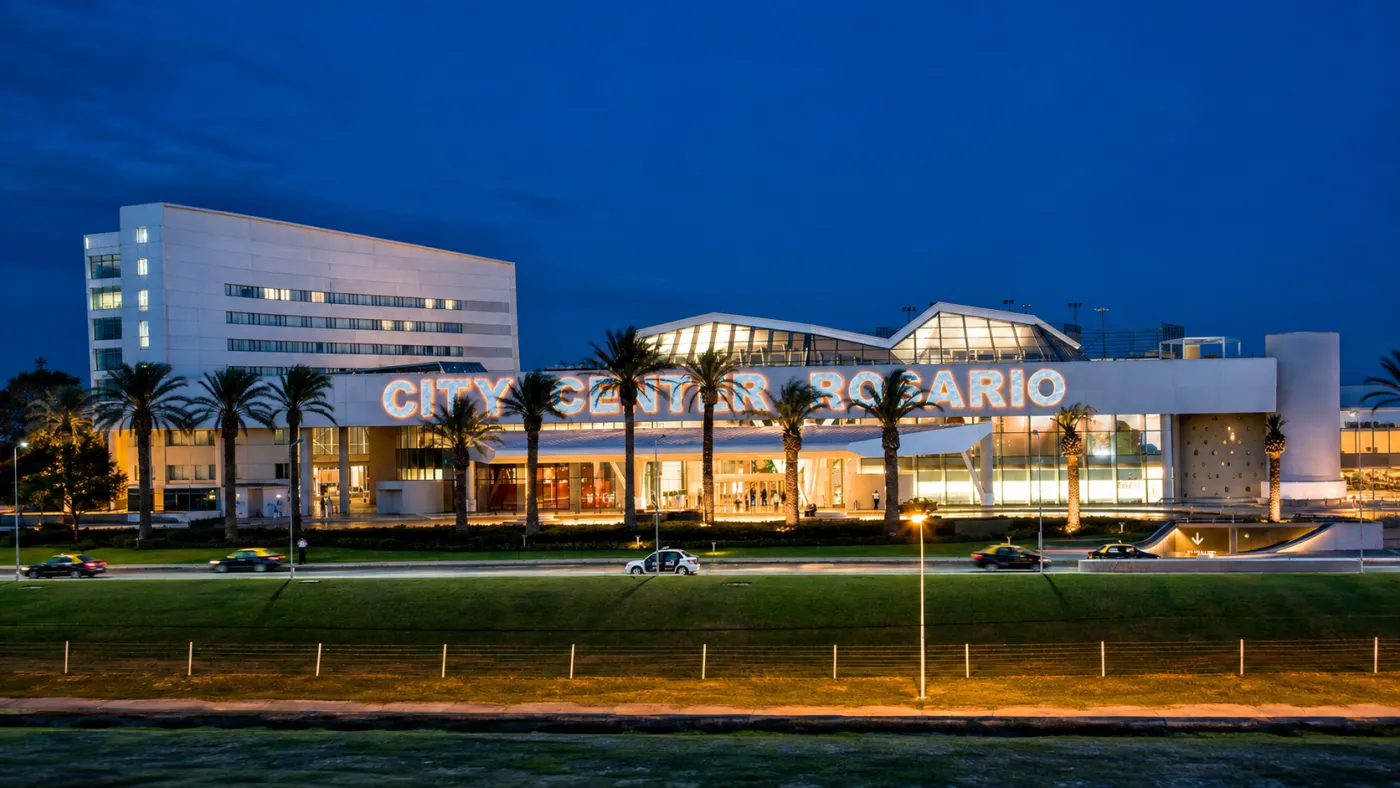 Complexo onde o Corinthians está hospedado em Rosário reúne hotel, cassino e espaços de eventos e já recebeu o casamento de Lionel Messi. Foto: Reprodução.