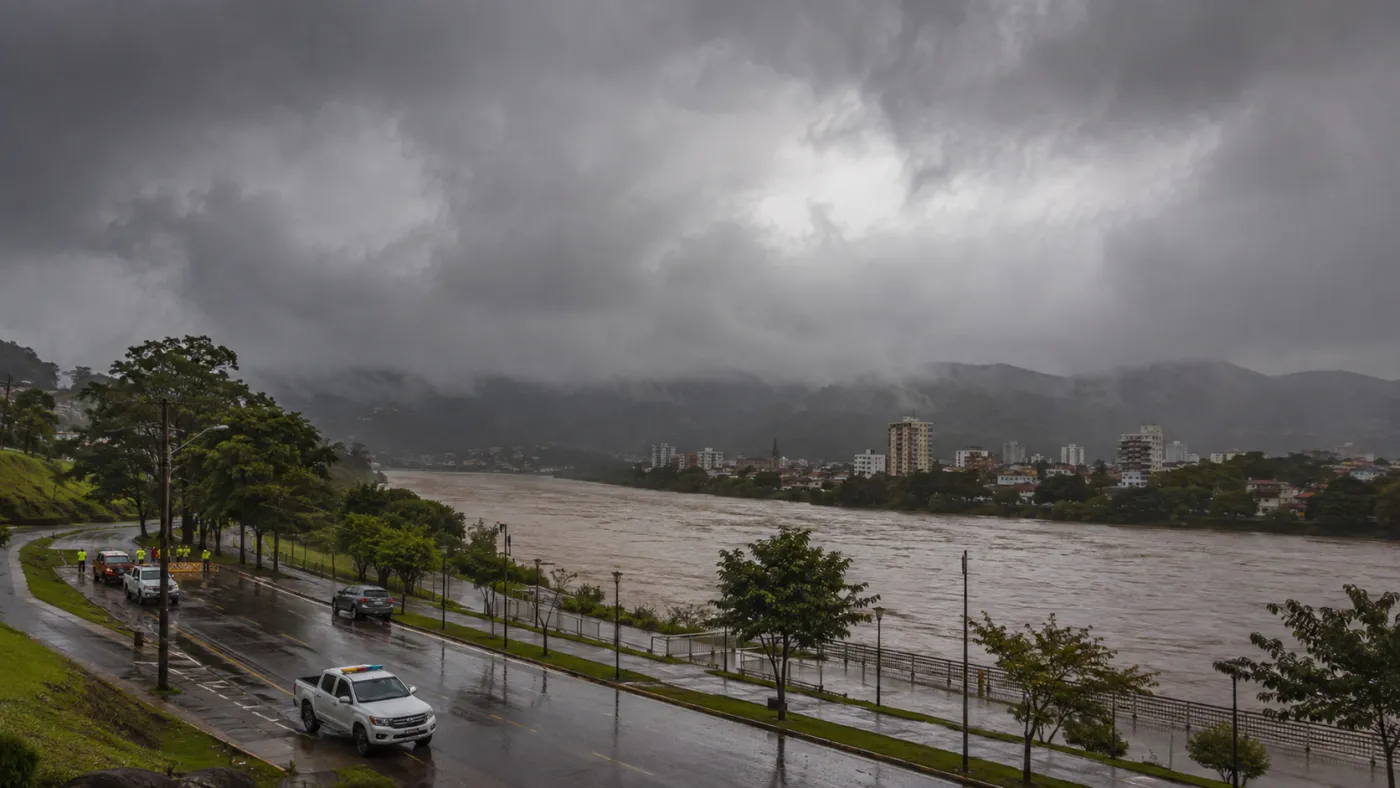 El Niño se fortalece no Pacífico e indicador atmosférico recorde aumenta a preocupação com episódios de chuva excessiva no Sul do Brasil.