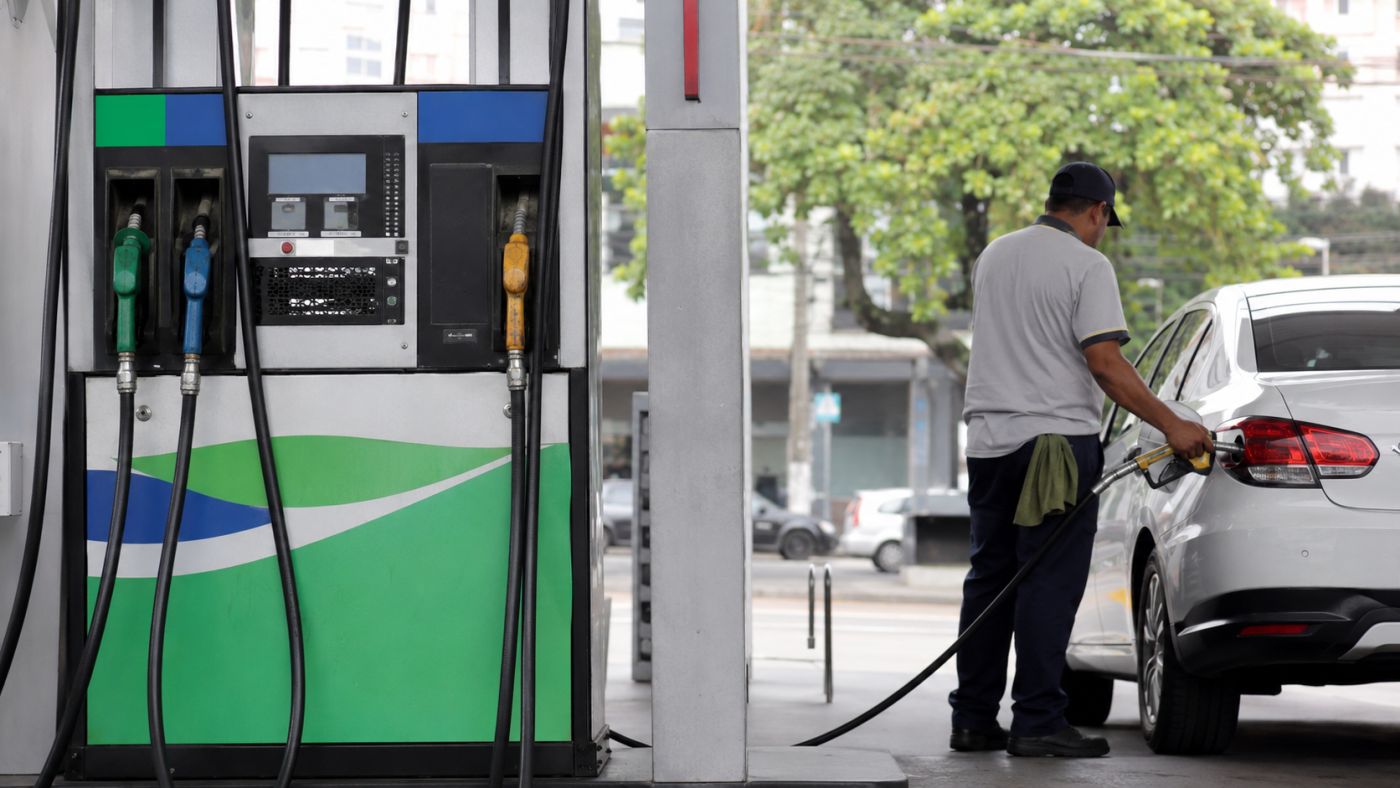 Governo aprovou aumento temporário do teor de etanol misturado à gasolina.