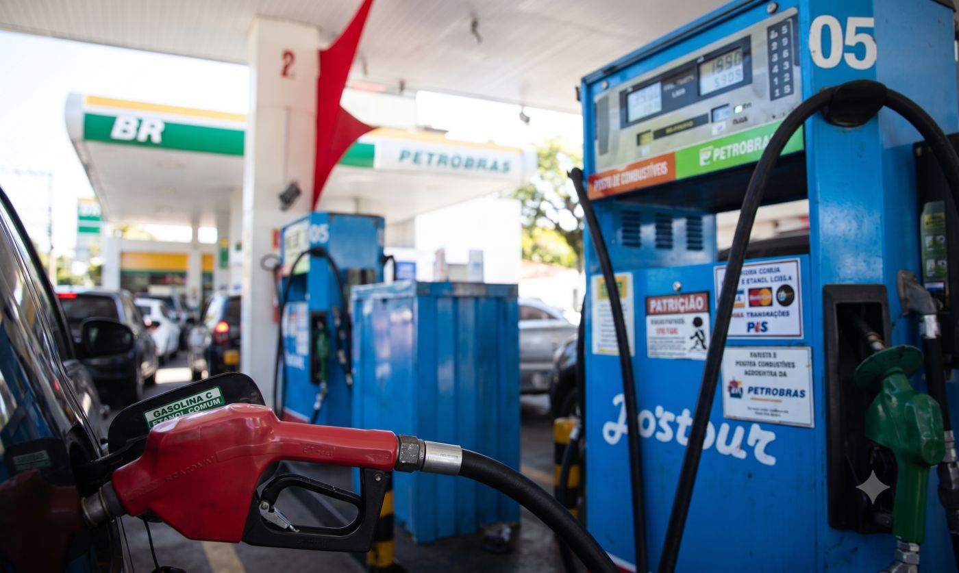 Governo encerra subsídio temporário sobre o diesel após recuo do petróleo no mercado internacional