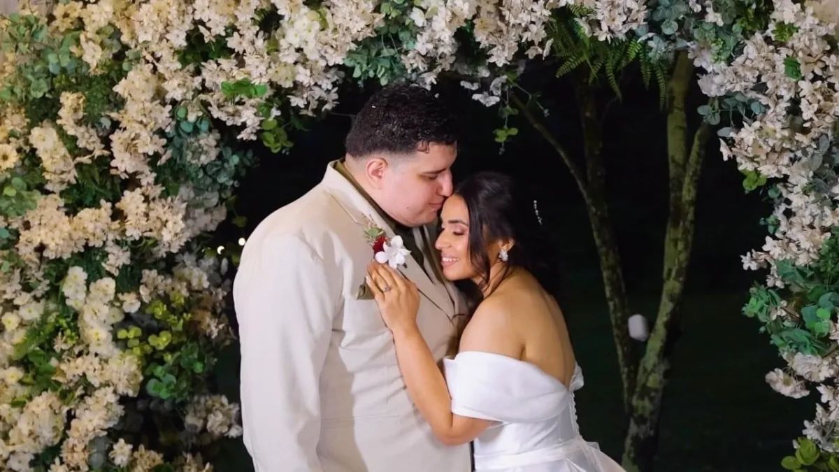 Youtuber Dedeco morre semanas após anunciar gravidez da esposa • Instagram / Dedeco