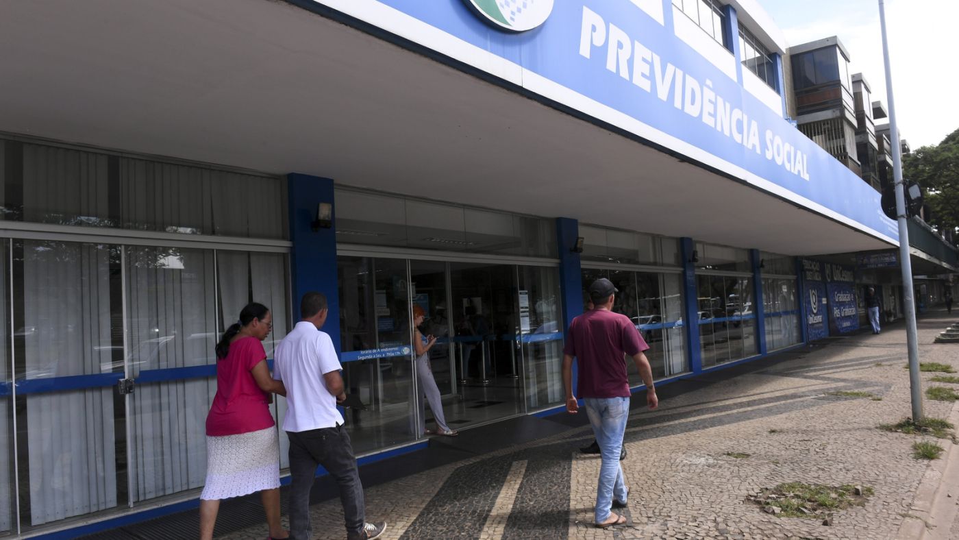 Agência da Previdência Social em Brasília. Foto: Jefferson Rudy/Agência Senado, via Wikimedia Commons, CC BY 2.0; imagem