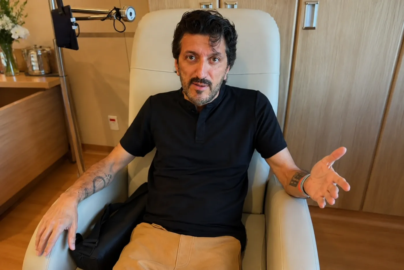 Lito Sousa seguirá em tratamento após receber alta hospitalar. Foto: Reprodução/Redes sociais.