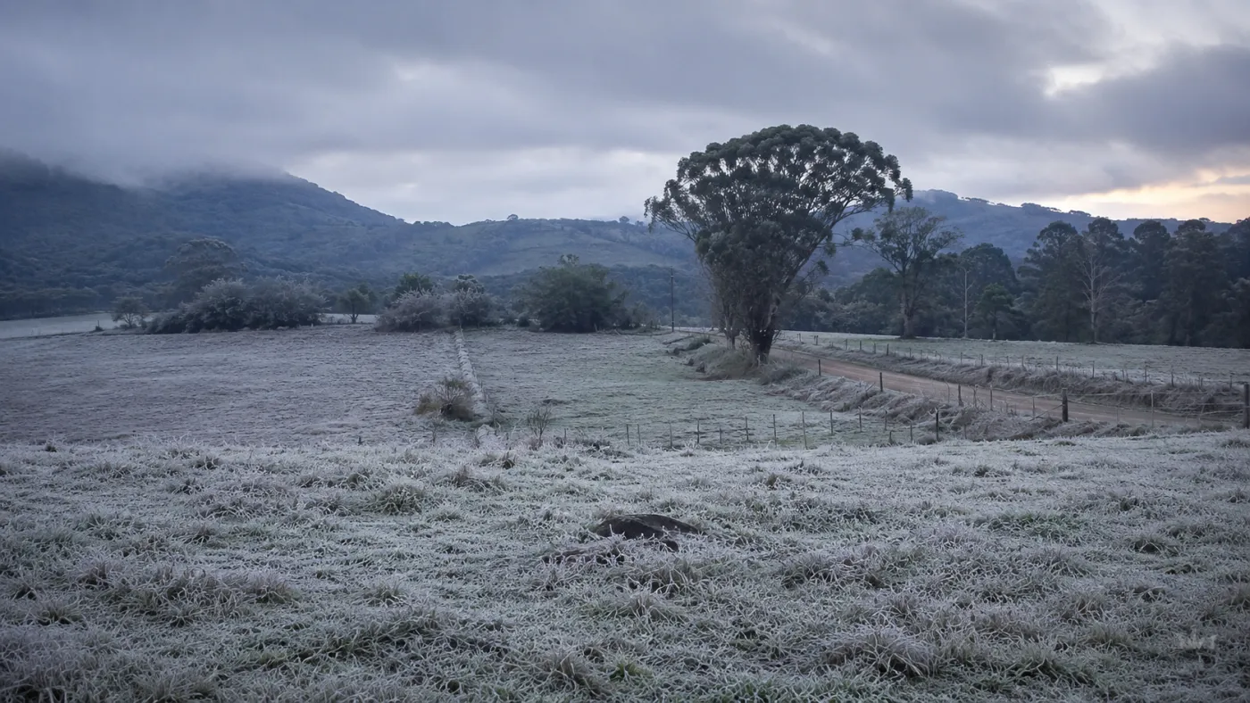Massa de ar polar provoca queda nas temperaturas e aumenta o frio no Centro-Sul do Brasil.