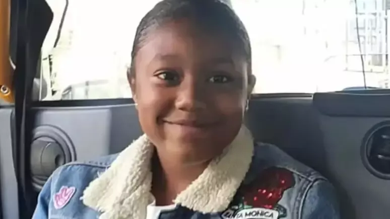 Tragédia em Londres: Menina de 12 anos sofre reação alérgica fatal após tomar milkshake contaminado em cafeteria Foto: reprodução / Perfil Brasil