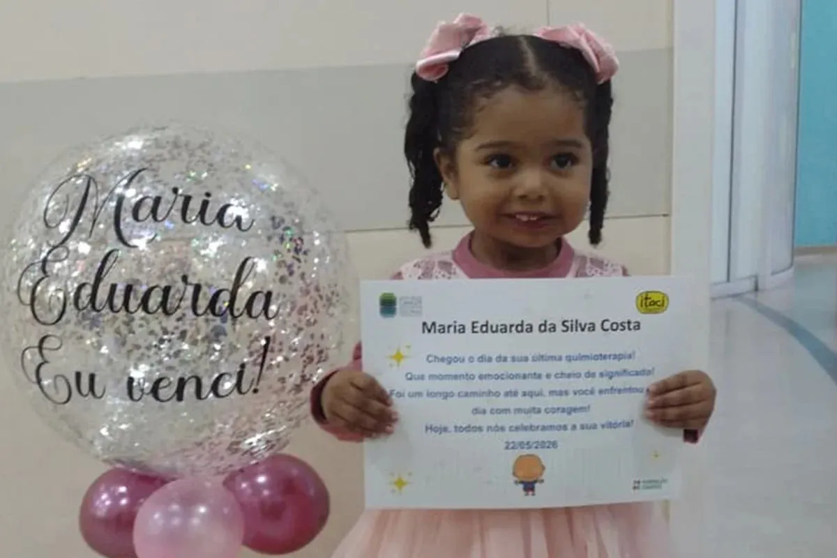 Maria Eduarda venceu tumor raro no rosto após longo tratamento — Foto: Reprodução/Arquivo pessoal